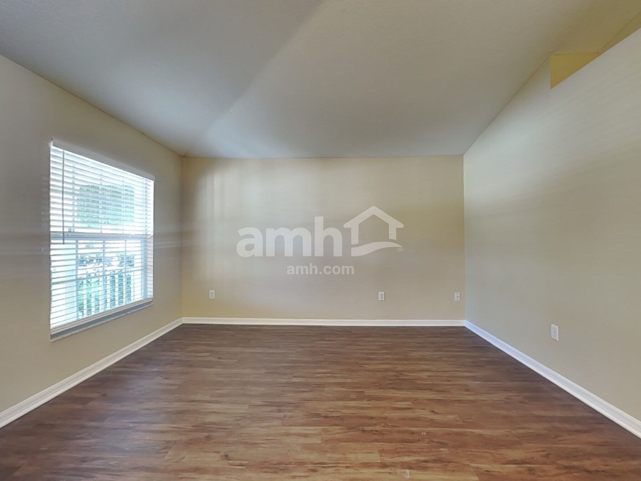 Building Photo - 24801 Black Creek Ct