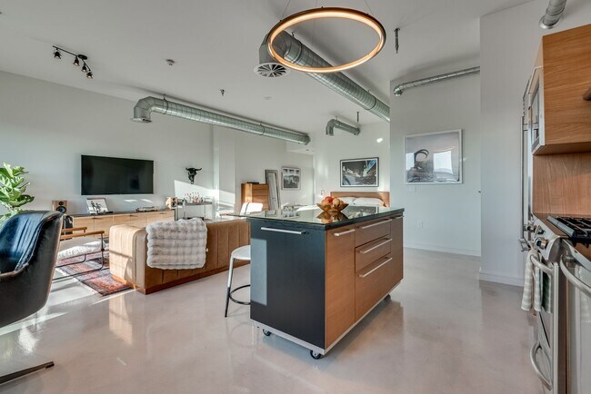 Building Photo - Newport Lofts 1502