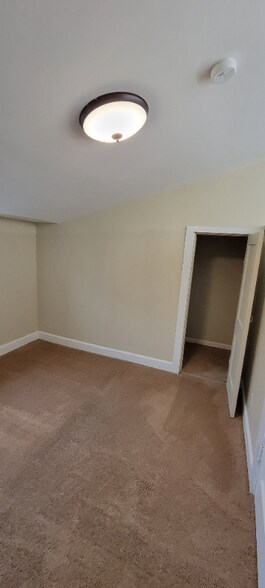 Building Photo - 513 Blue Eagle Ave