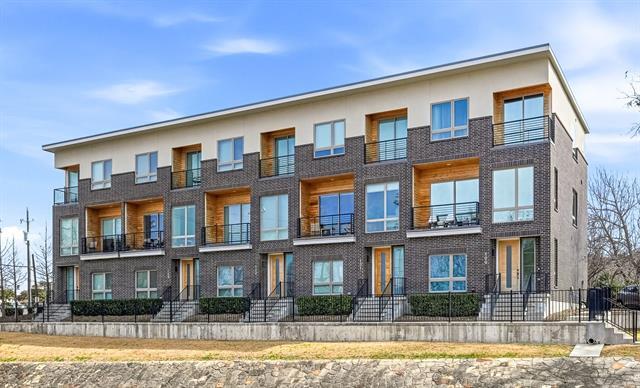 Building Photo - 2620 Valley View Ln