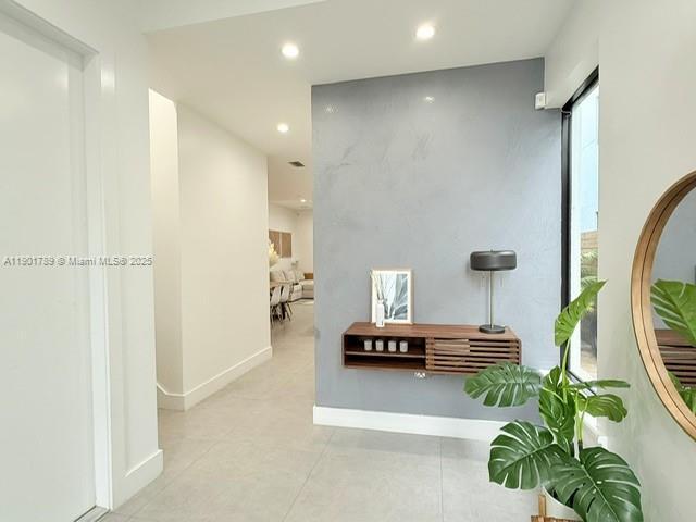 Building Photo - 8871 SW 28th St