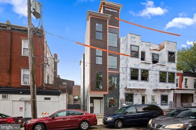Building Photo - 46 South 44th Street, Unit 1