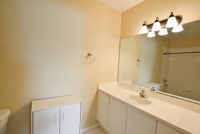 Building Photo - 522 Villa Del Sol Cir