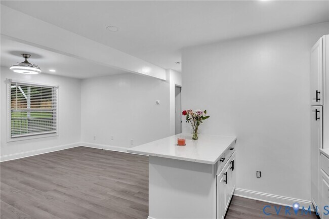 Building Photo - 11711 Deerhurst Dr