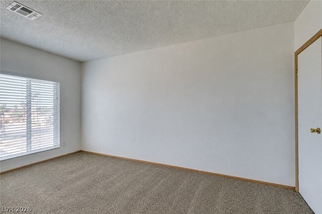 Building Photo - 525 Fir St