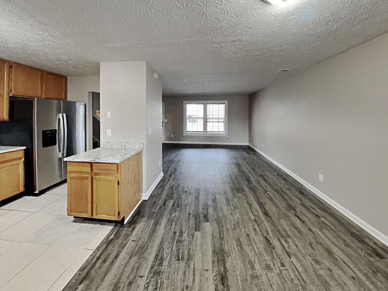 Building Photo - 3109 Aberdeen Way