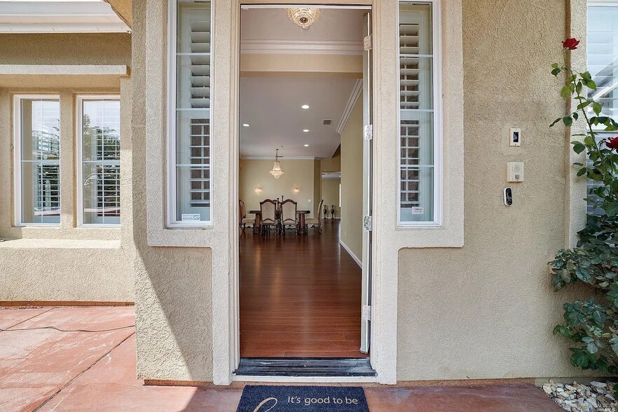 Building Photo - 332 Ring Neck St