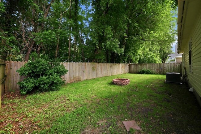 Building Photo - Welcome to Foxhorn Village!