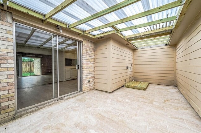 Building Photo - 11554 Chesswood Dr