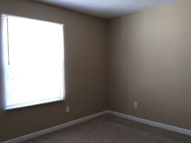 Building Photo - 3436 Trillium Ct