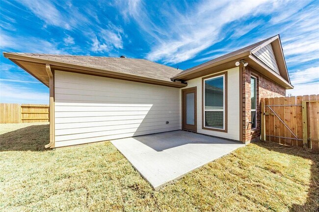 Building Photo - 8220 Tourmaline Wy