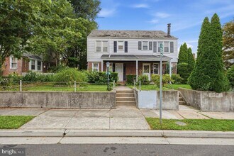 Building Photo - 203 Wilden Dr