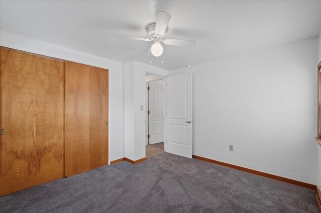 Building Photo - 3635 Poplar Ave