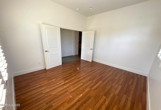 Building Photo - 5021 Chevalier Dr