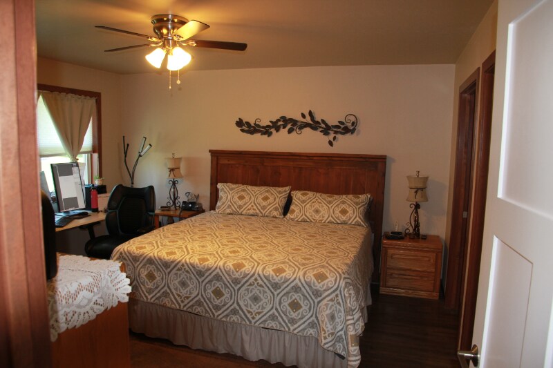Building Photo - 2411 Welhouse Dr