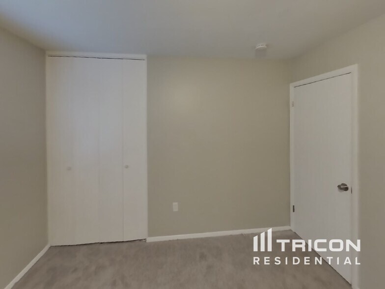 Building Photo - 721 Sequoia Dr