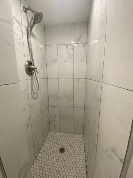 Building Photo - 91 Alehela St