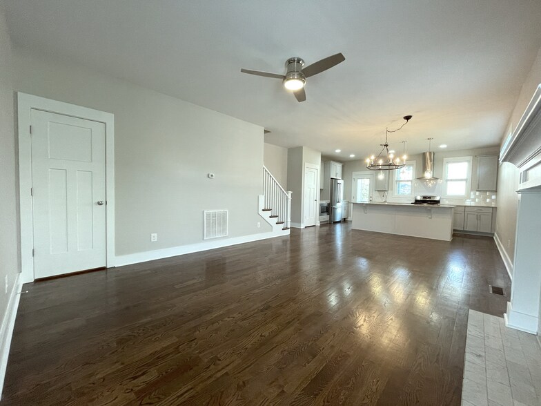 Great Room - 5410A California Ave