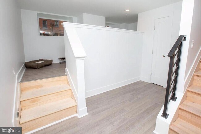 Building Photo - 1742 Fleet St