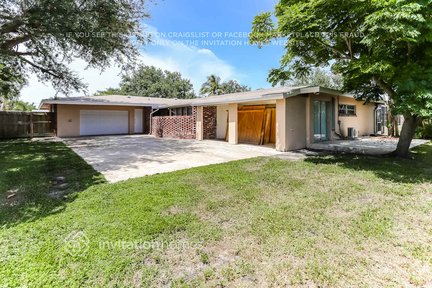 Building Photo - 650 NE 5th St