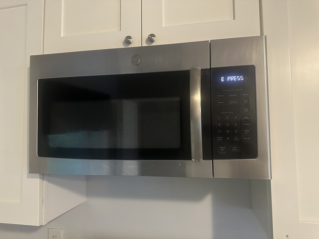 Building Photo - 308 Sherman St