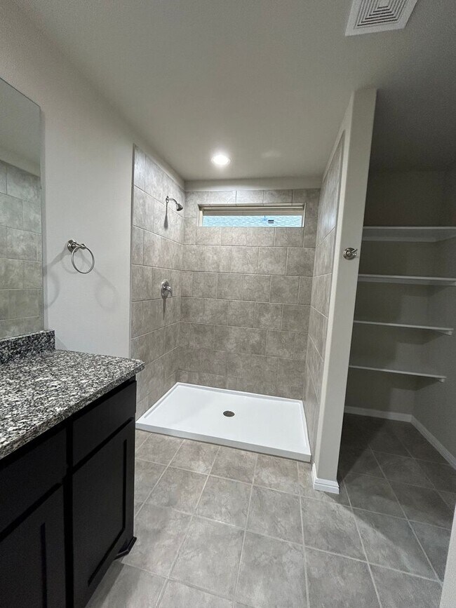 Building Photo - COMING SOON!!  Beautiful home in Parks Bell