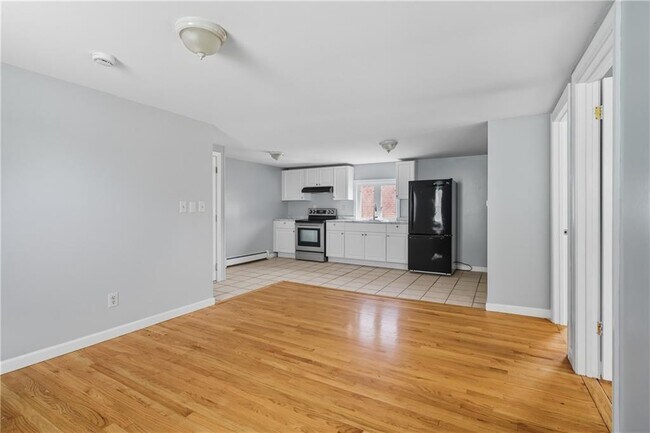 Building Photo - 555 Branch Ave