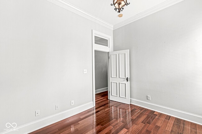 Building Photo - 331 N East St