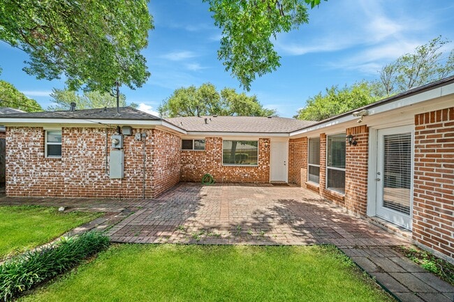 Building Photo - 9666 Windswept Ln