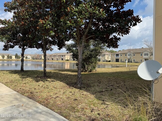 Building Photo - 2384 Golden Lake Loop