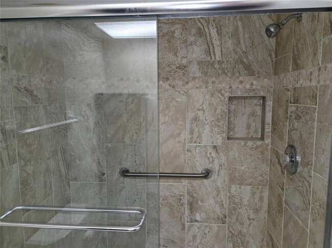 Building Photo - 5080 Locust St NE