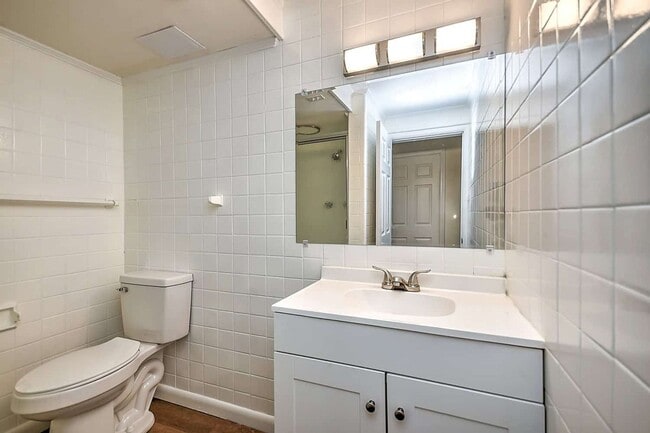 Building Photo - Renovated 3–4 Bedroom Home for Rent | 2,700+ Sq Ft | Bristol TN