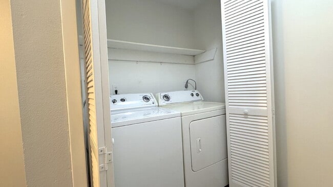 Building Photo - 1600 Big Tree Rd