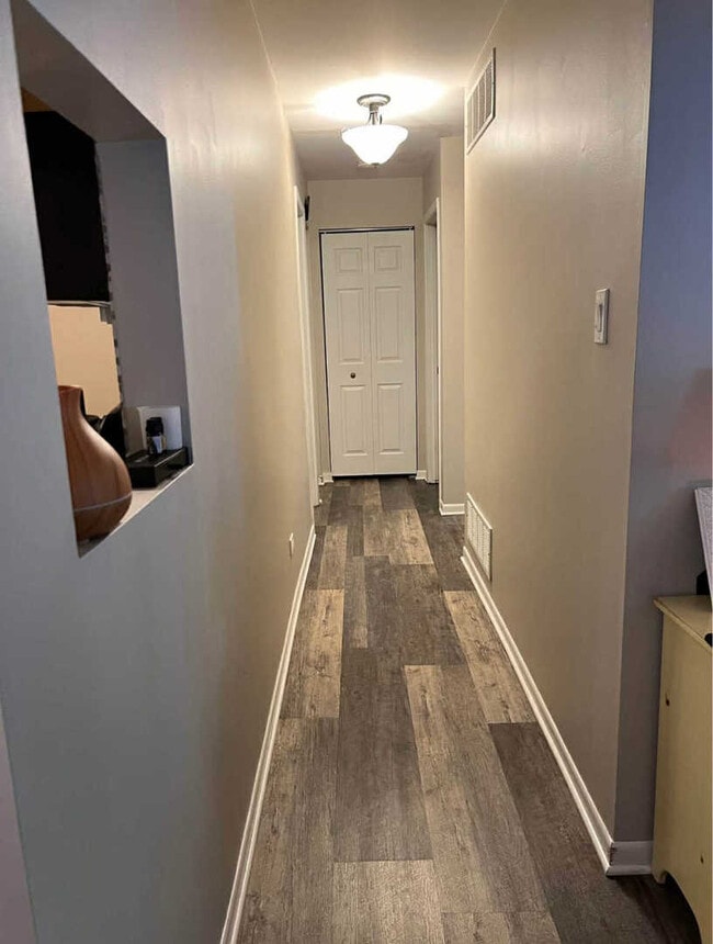 Building Photo - 1482 Stonebridge Cir