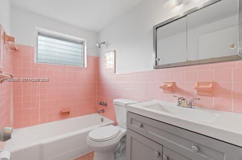 Building Photo - 12655 NE 16th Ave