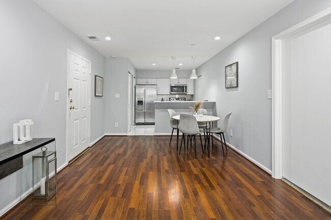 Building Photo - 3151 Covewood Ct
