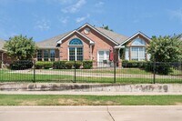 Building Photo - 2313 Ragland Rd