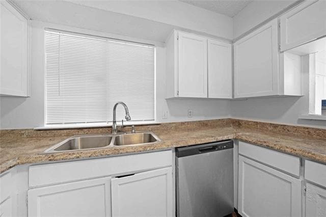 Building Photo - 2205 Chase Ct