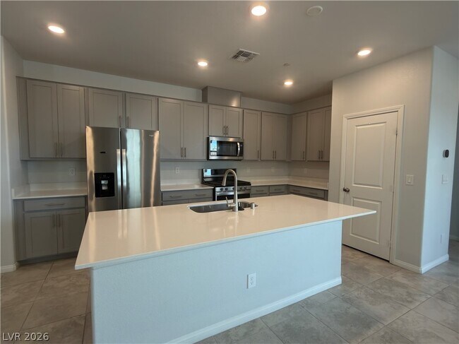 Building Photo - 3618 Tondela Ln