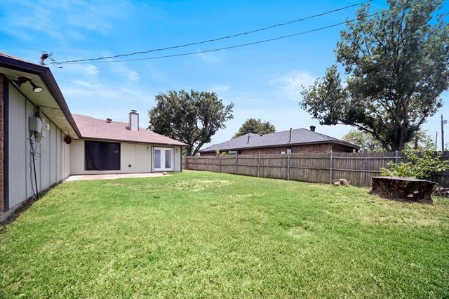Building Photo - 2305 Windridge Ln