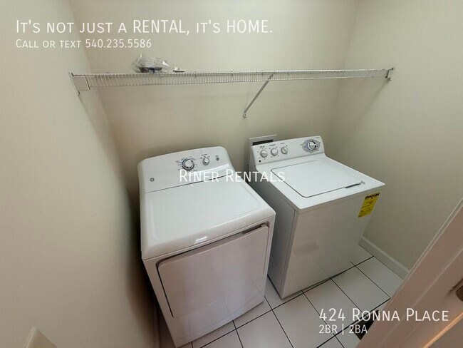 Building Photo - 424 Ronna Pl