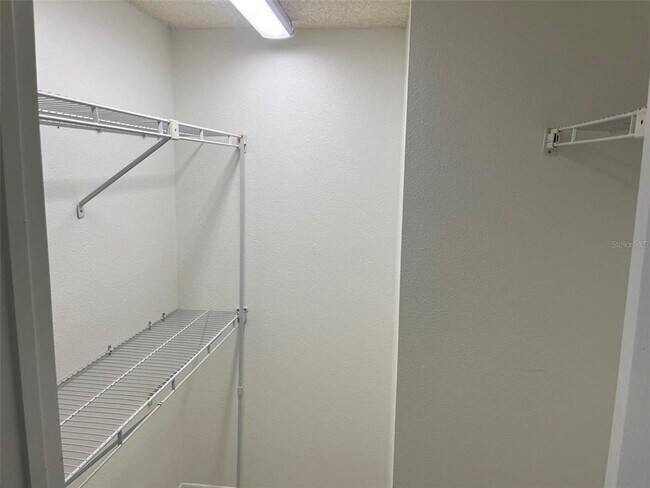 Building Photo - 3111 Pass a Grille Way