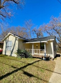 Building Photo - 3042 Fulton St