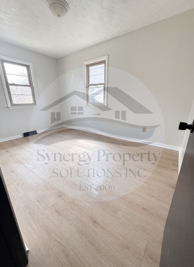 Building Photo - AVAILABLE 3/17/2026