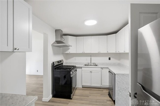 Building Photo - 2512 Harshman Rd