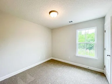 Building Photo - 577 Meloney Dr