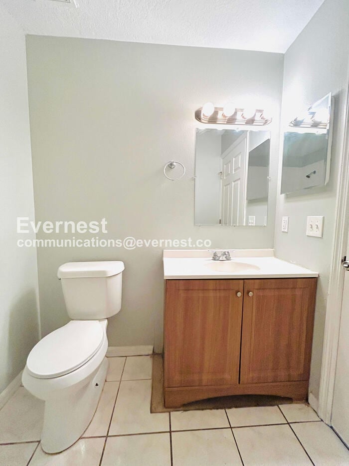 Building Photo - 3706 N Garrison St