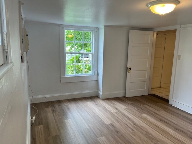 Building Photo - 809 Burdette St
