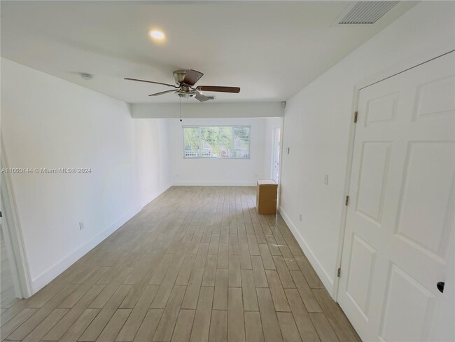 Building Photo - 1551 NW 55th St
