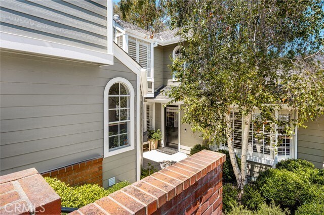 Building Photo - 2726 Hilltop Dr